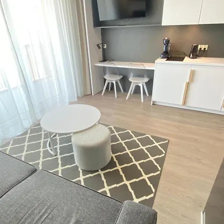 Lägenhet Mlynska 10b *